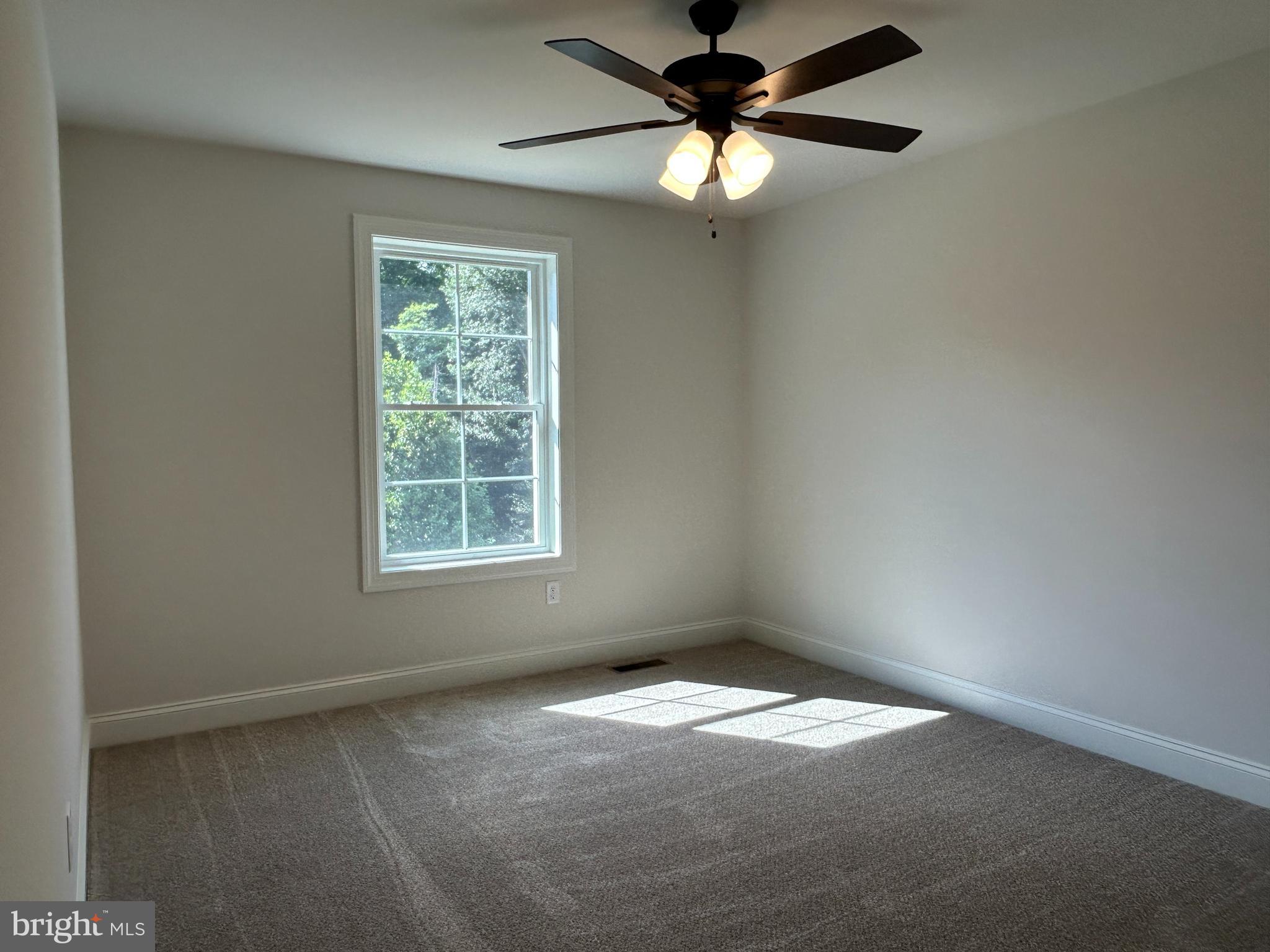 WOODLAND HILLS - Residential