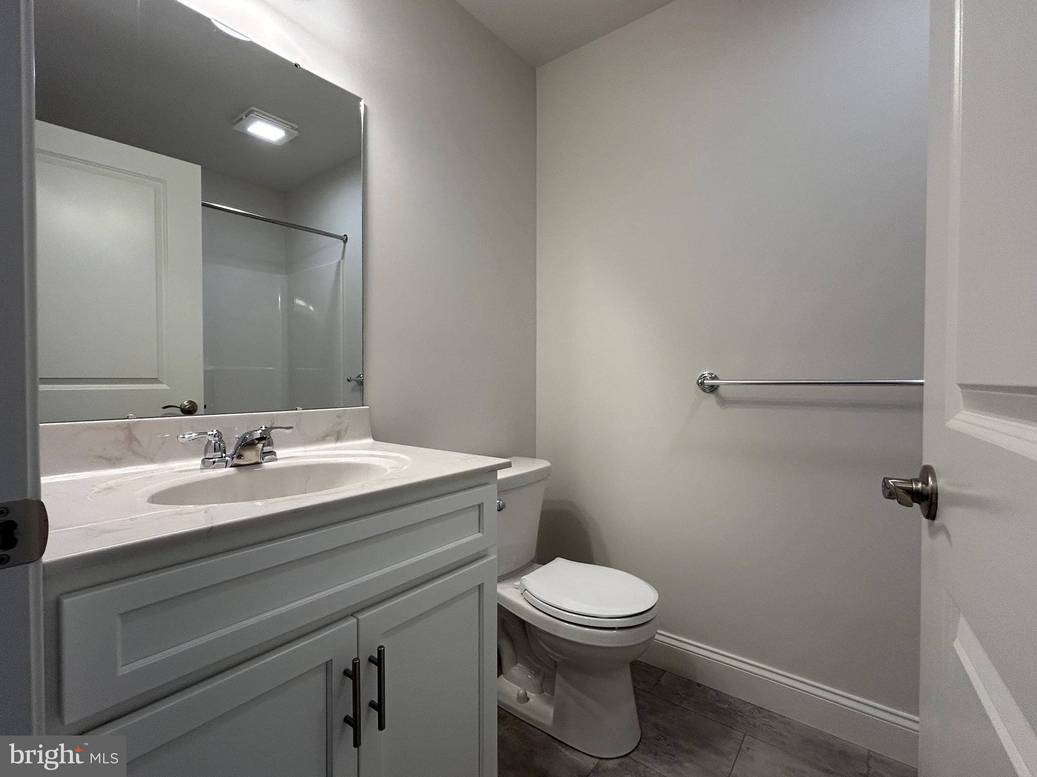 WOODLAND HILLS - Residential