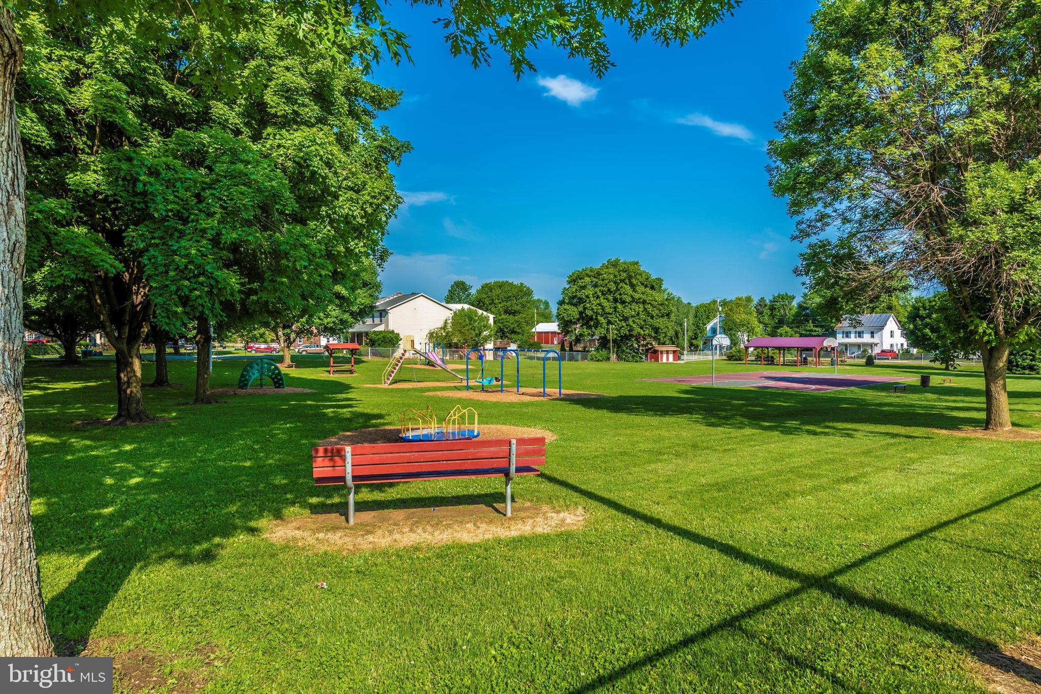 GLADE TOWN - Residential