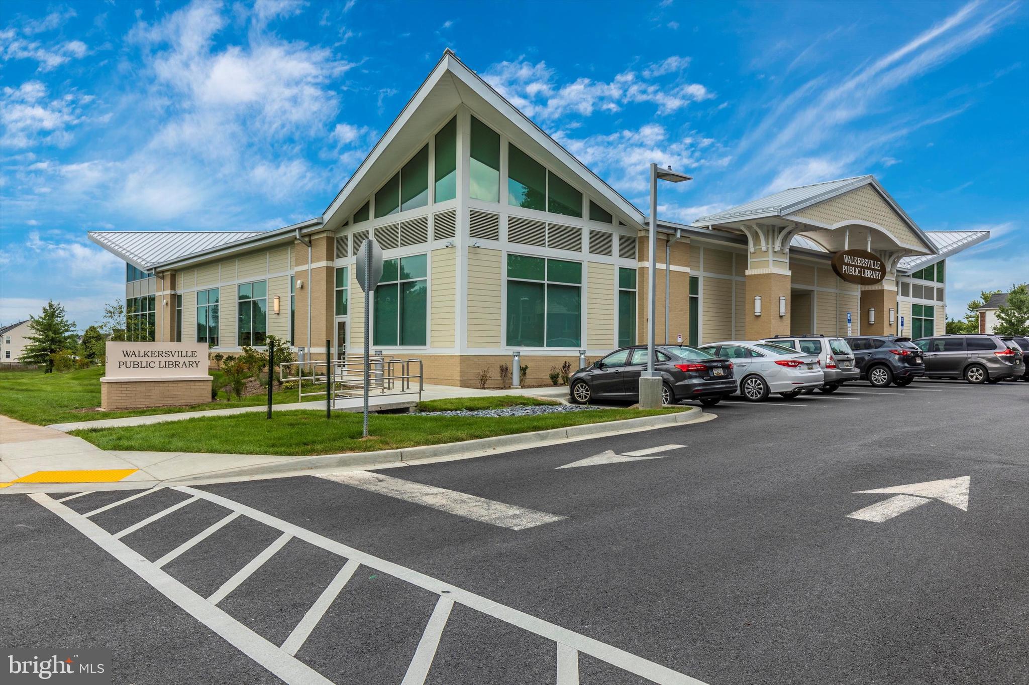 GLADE TOWN - Residential