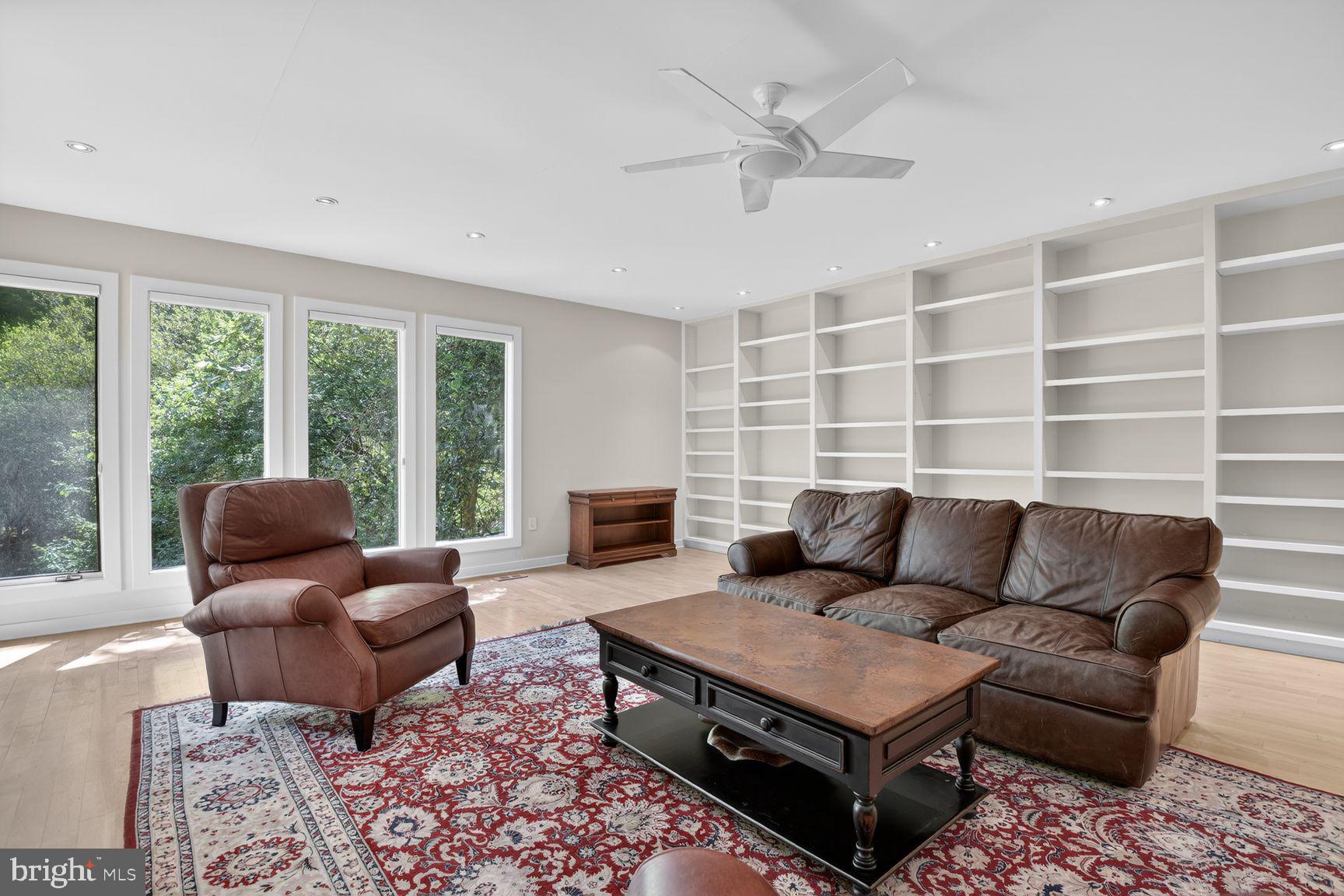 POTOMAC VIEW ESTATES - Residential