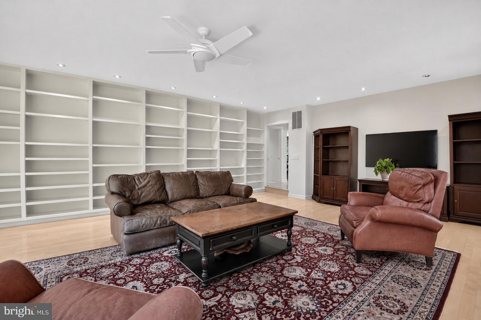 POTOMAC VIEW ESTATES - Residential