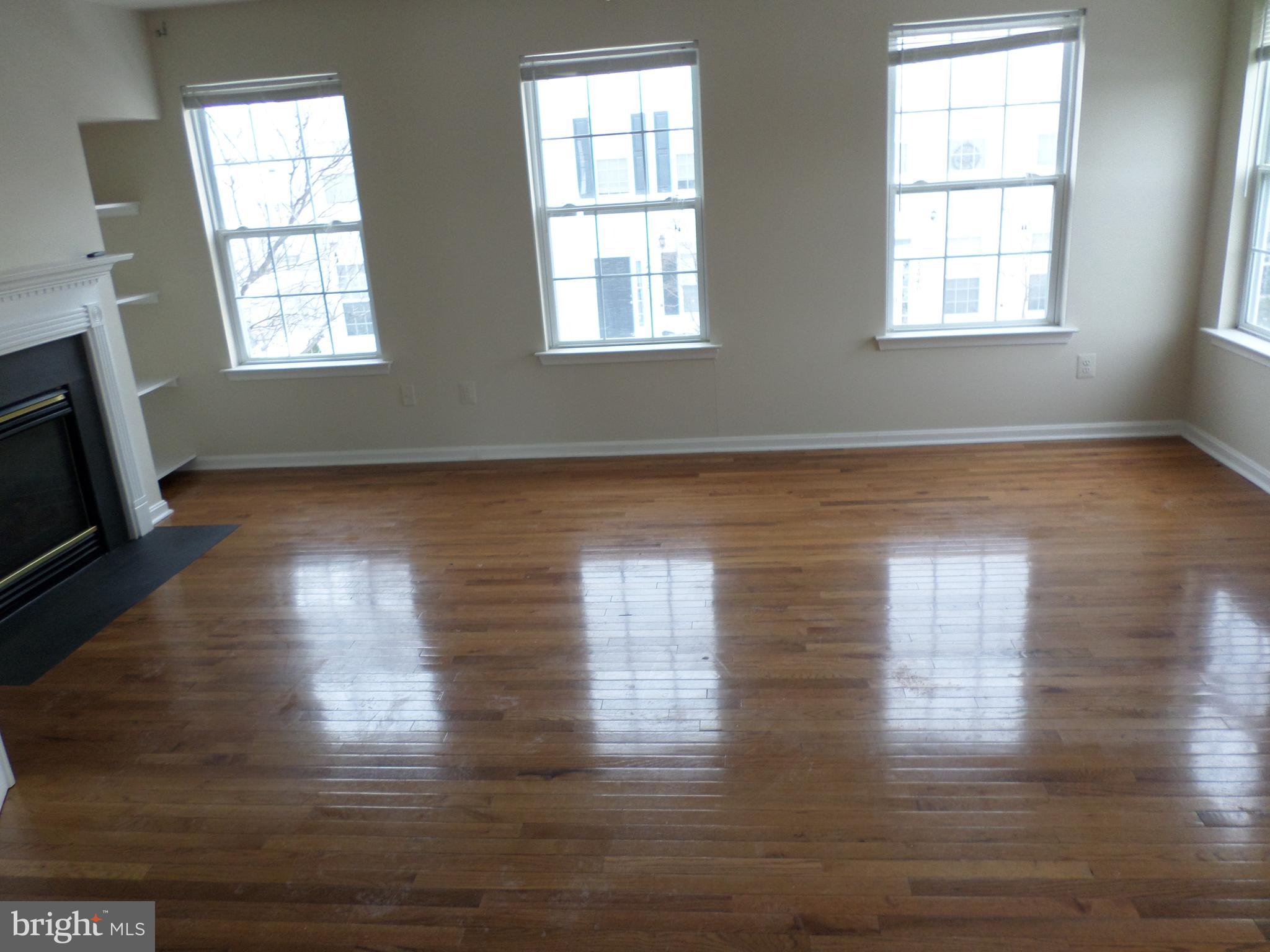 GROVEWOOD - Residential Lease