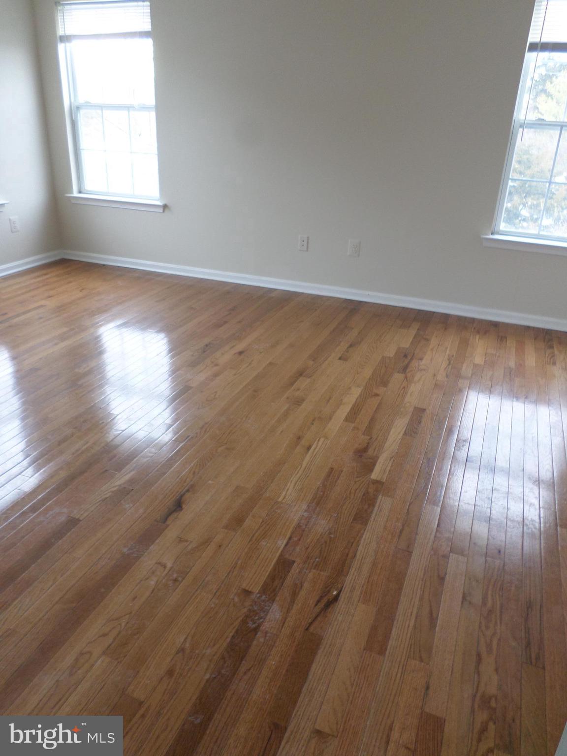 GROVEWOOD - Residential Lease