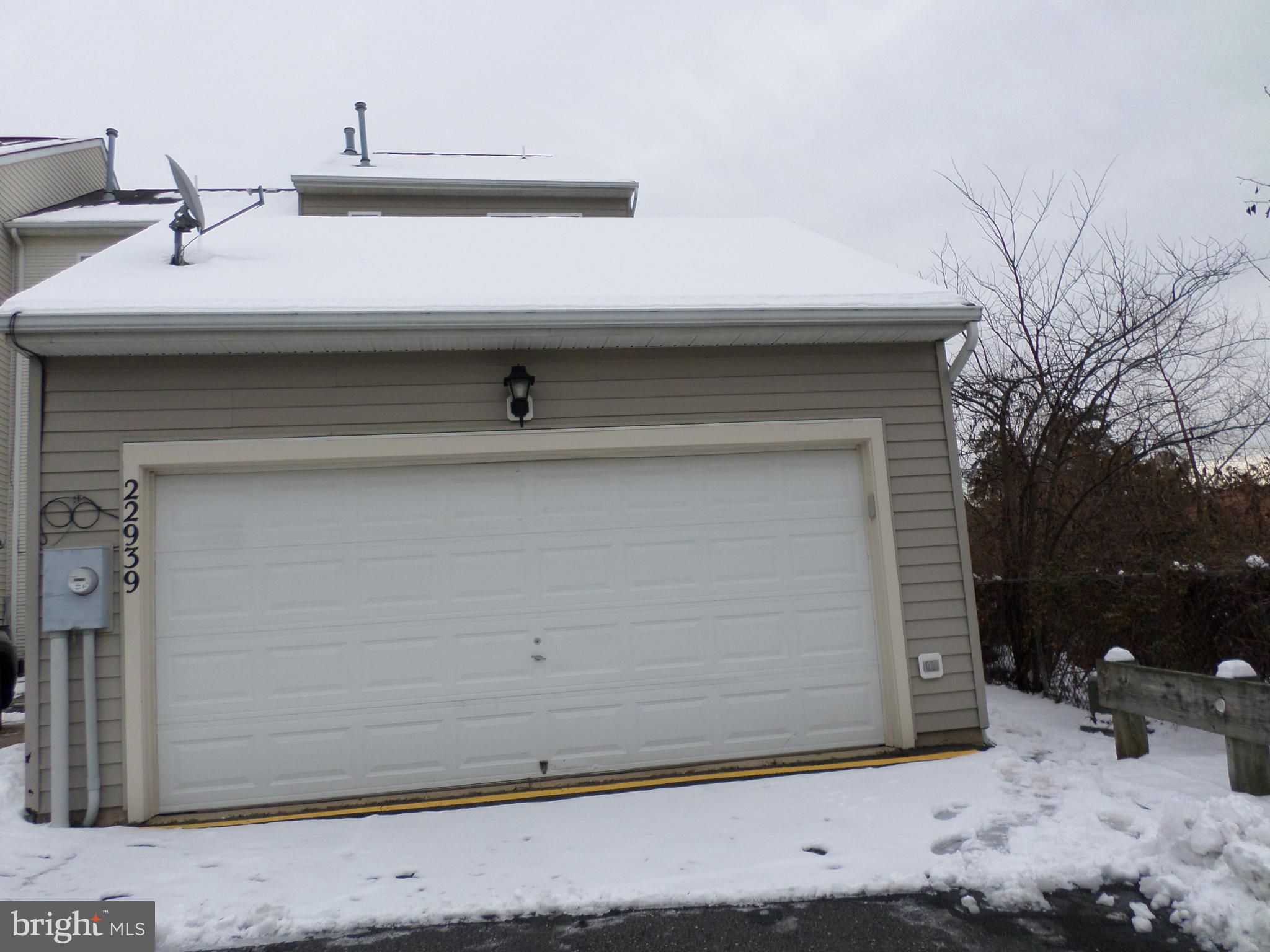 GROVEWOOD - Residential Lease