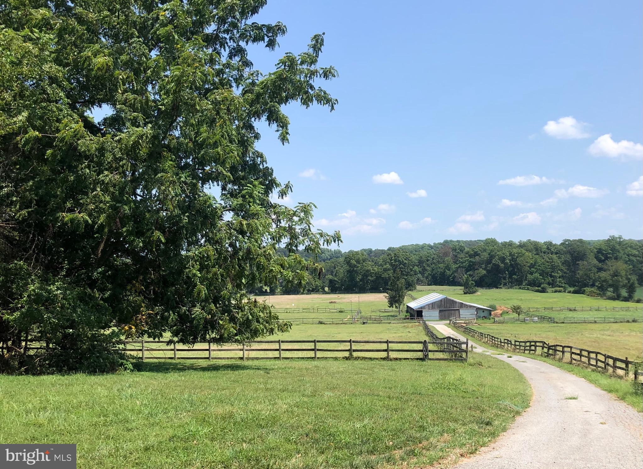 HERITAGE HILL - Farm