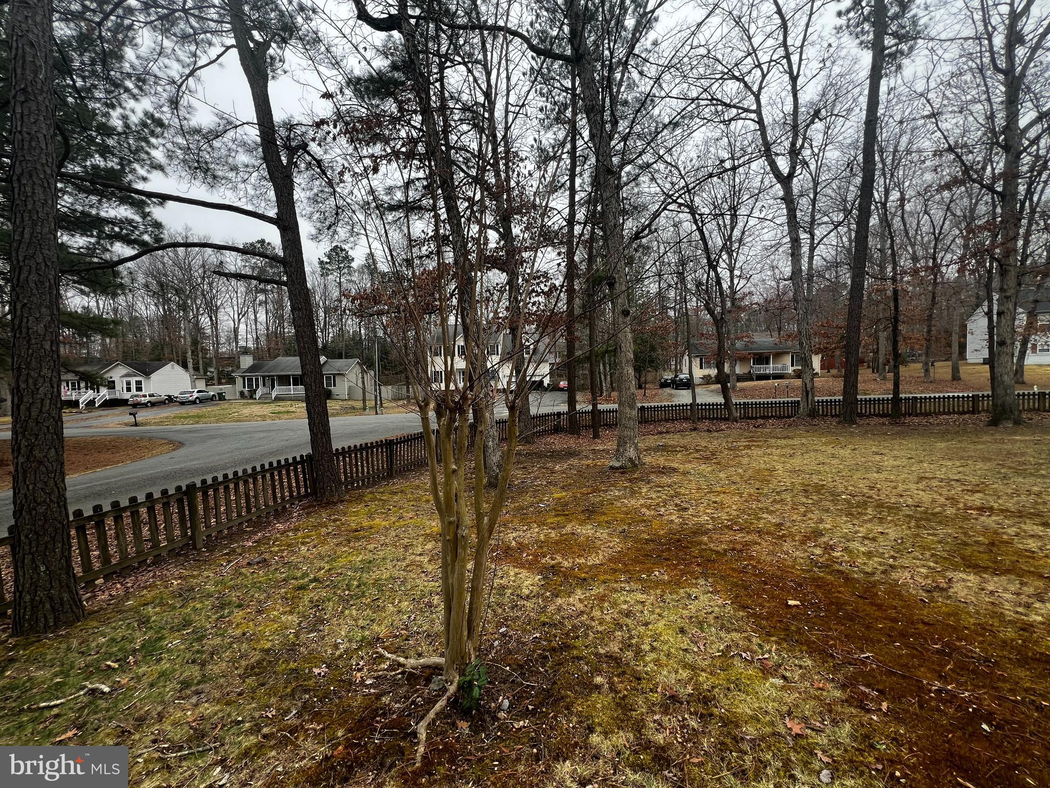 LAKE LAND OR - Residential
