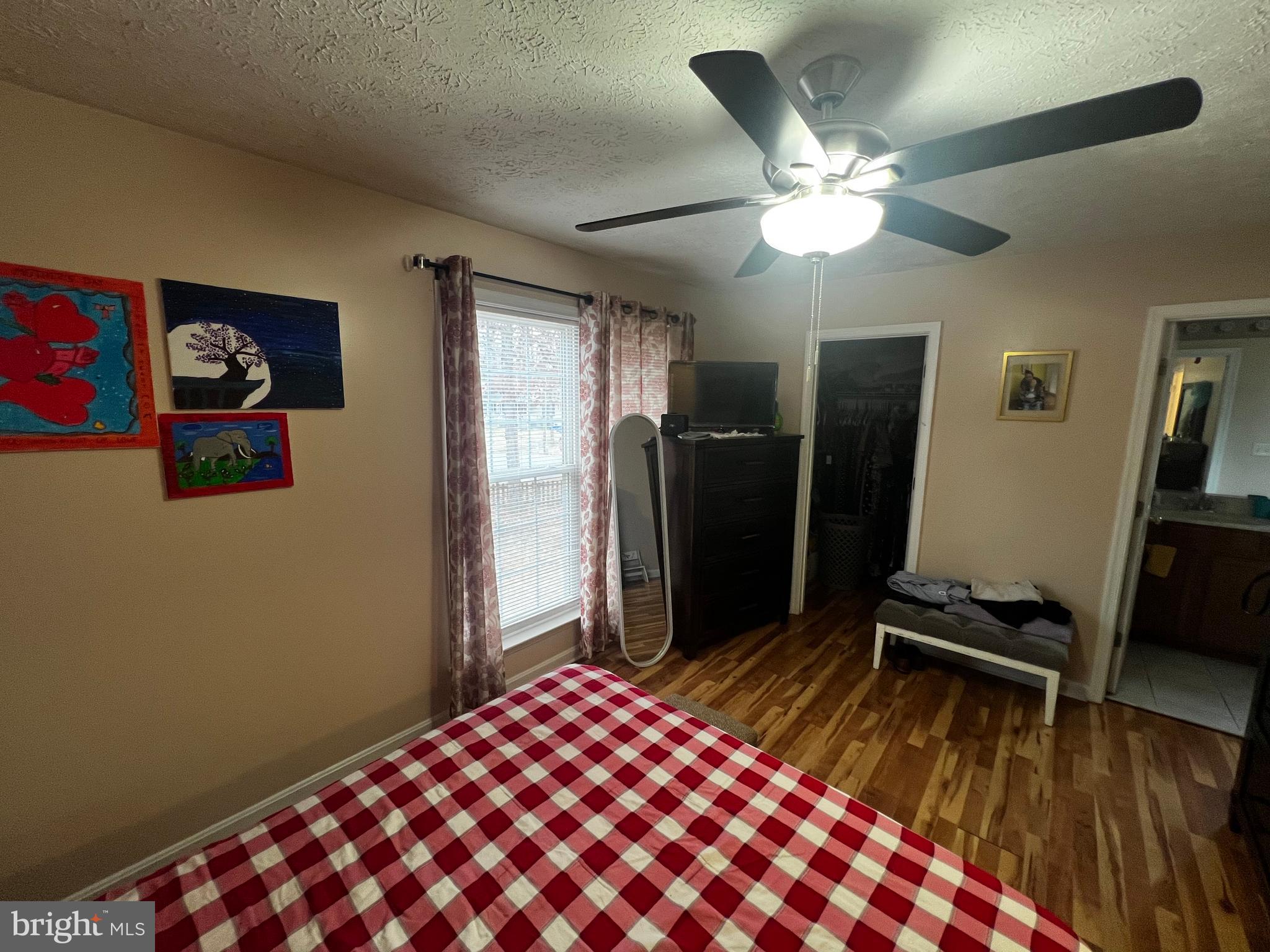 LAKE LAND OR - Residential