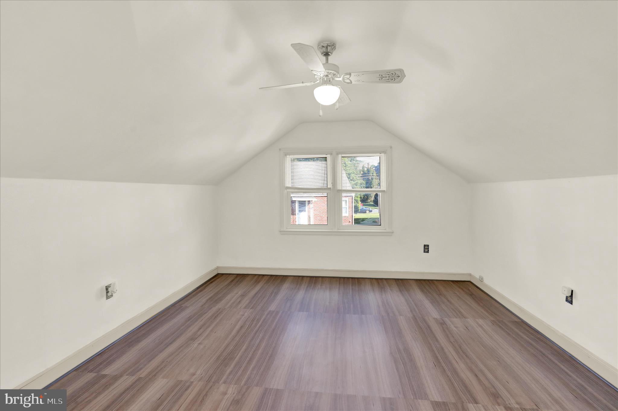 LINCOLN PARK - Residential