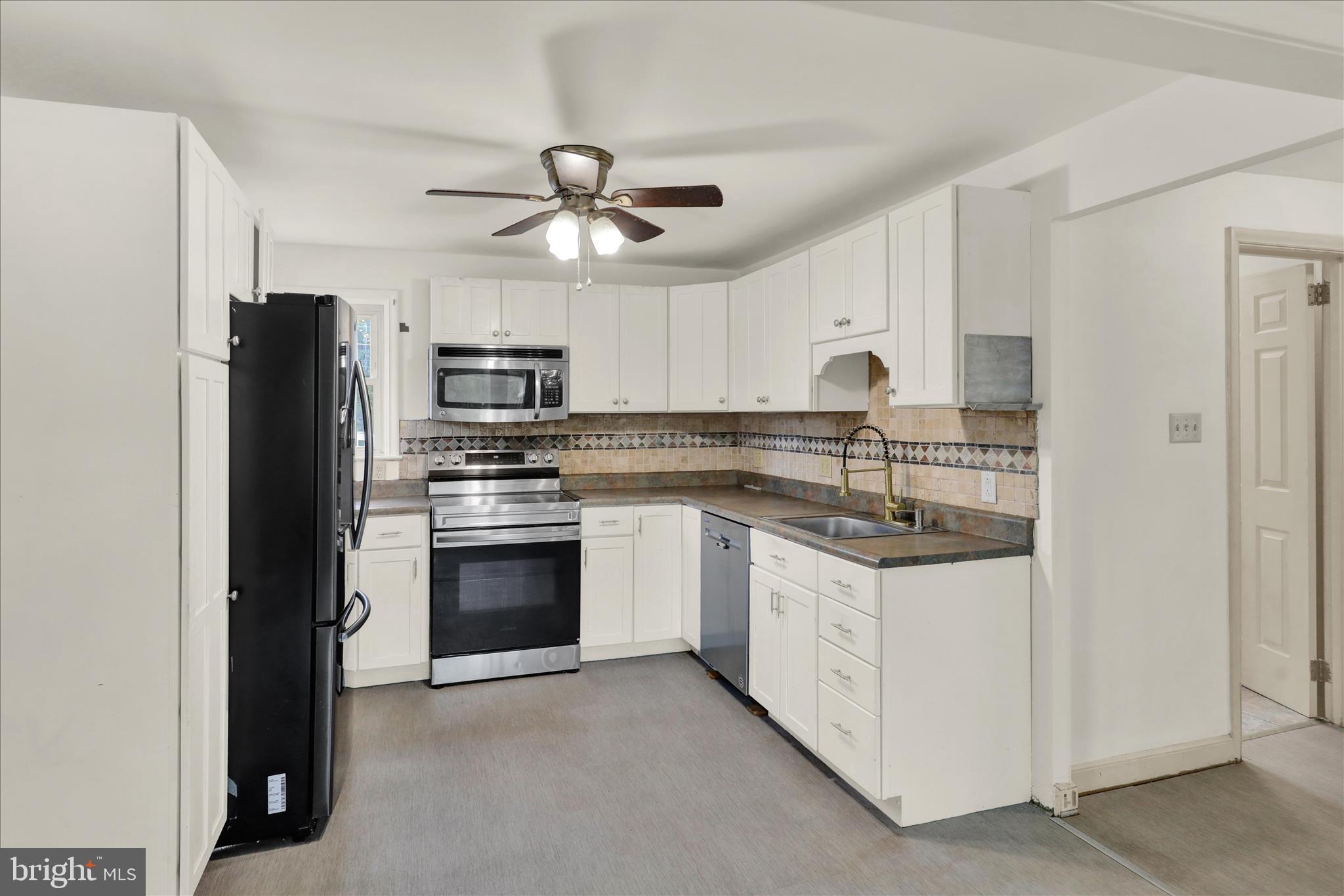 LINCOLN PARK - Residential