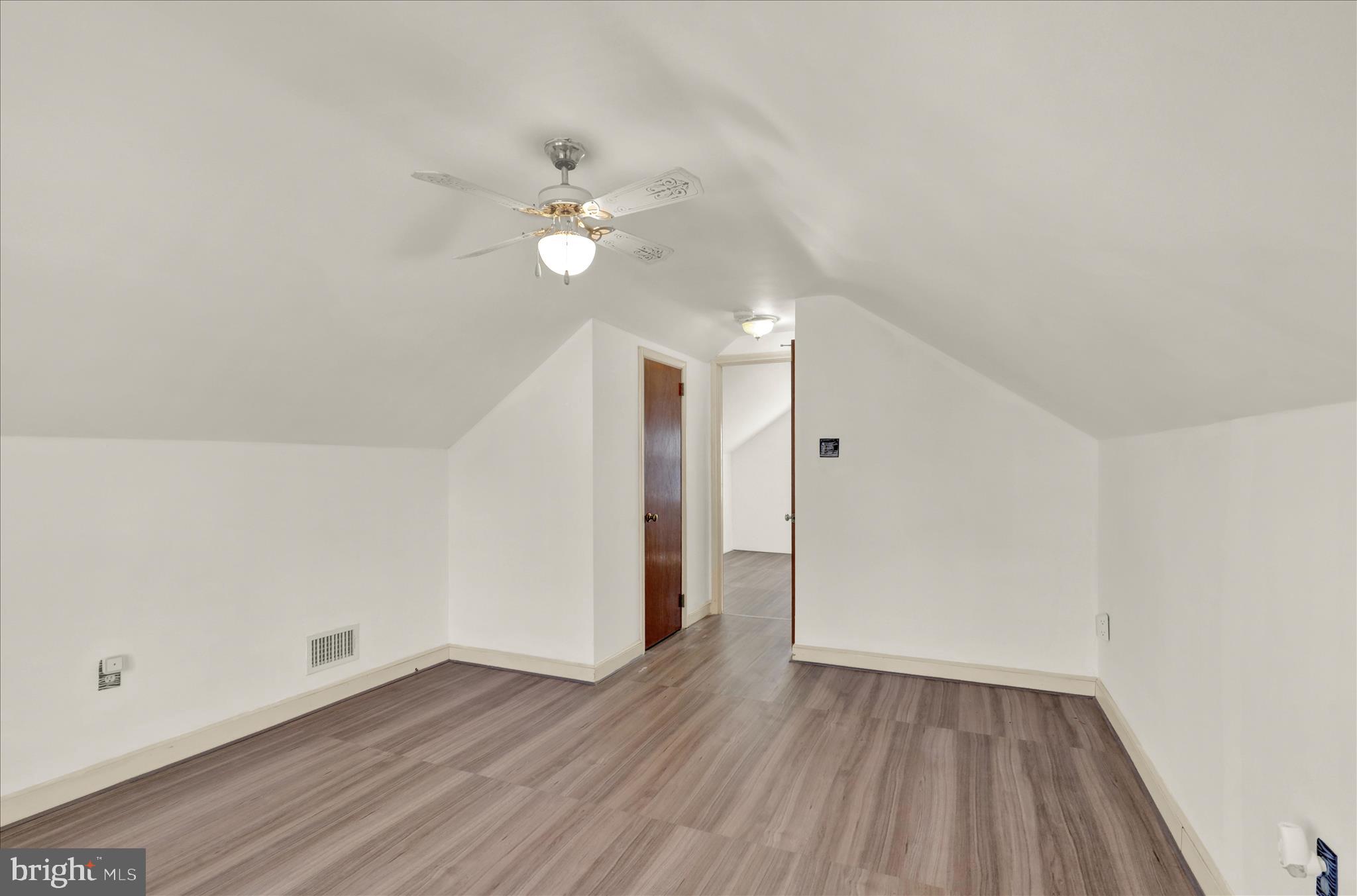 LINCOLN PARK - Residential