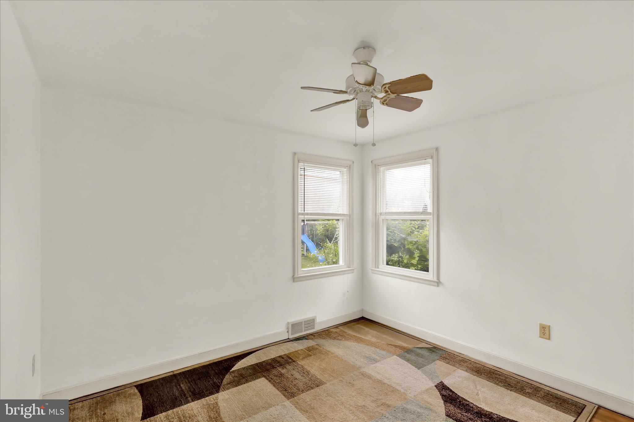 LINCOLN PARK - Residential