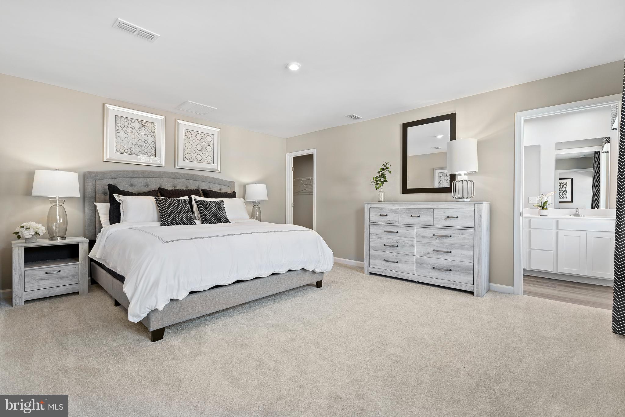 CARDINAL POINTE - Residential
