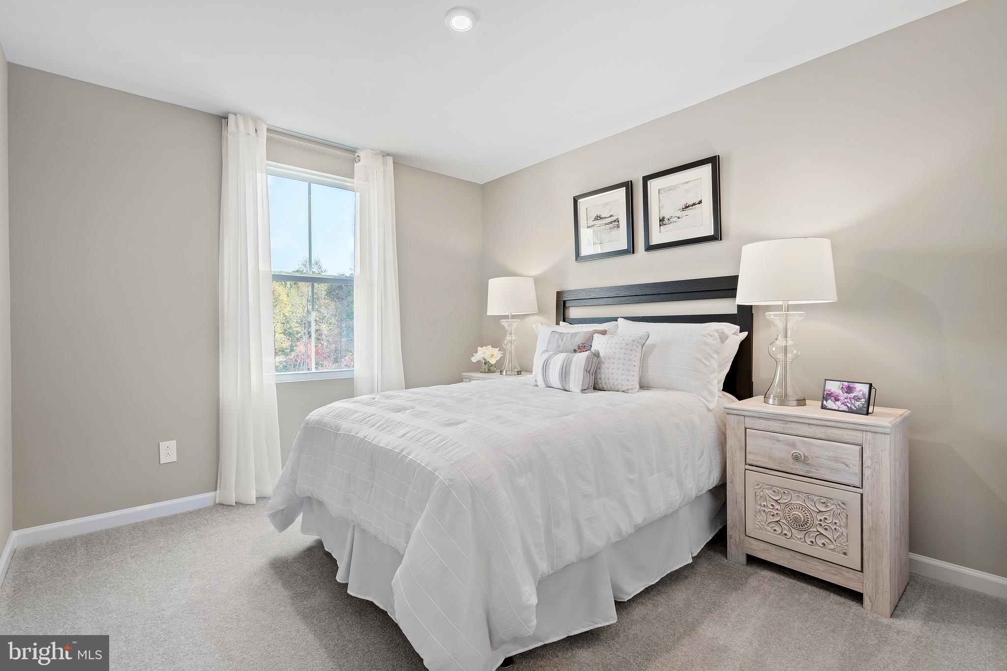 CARDINAL POINTE - Residential