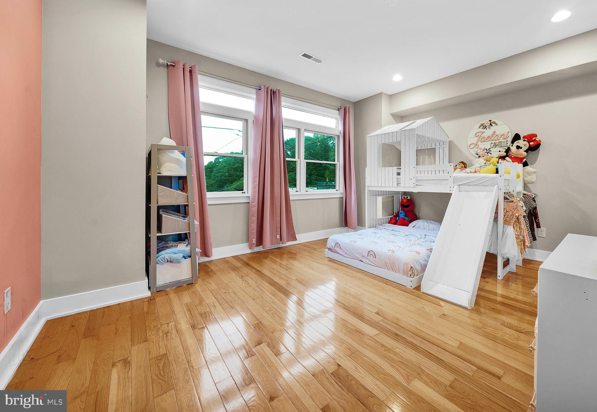 MANAYUNK - Residential