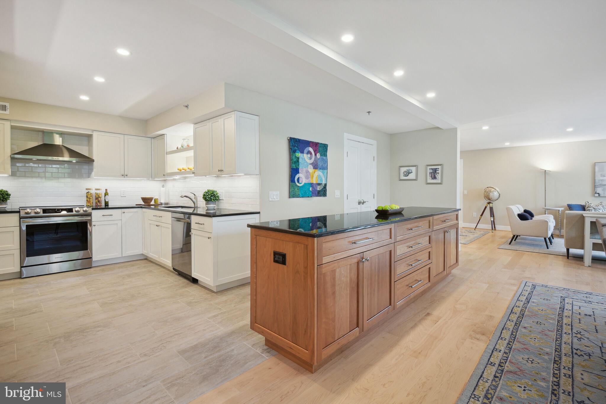 FRIENDSHIP HEIGHTS - Residential
