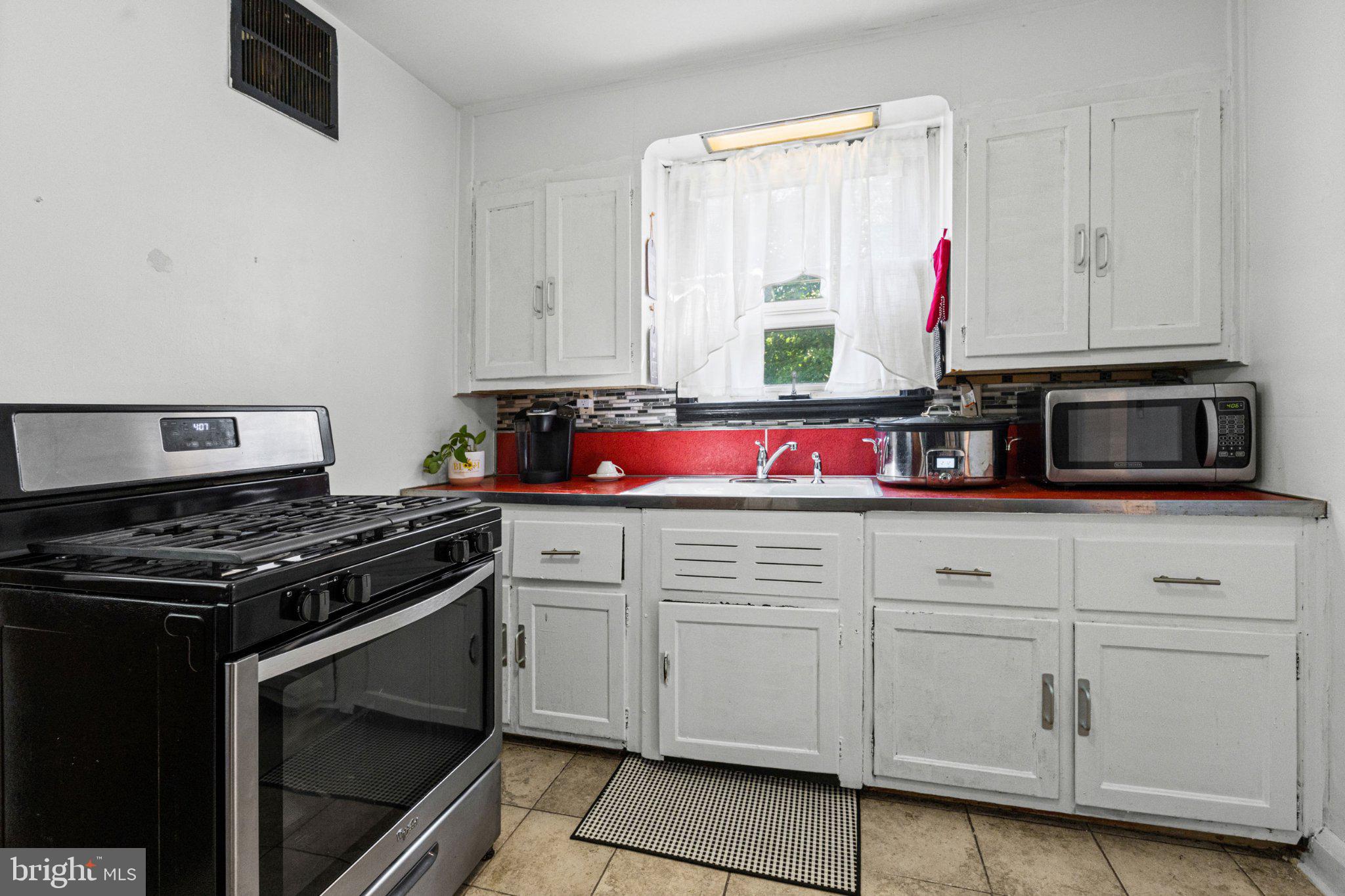 MORAVIA PARK - Residential