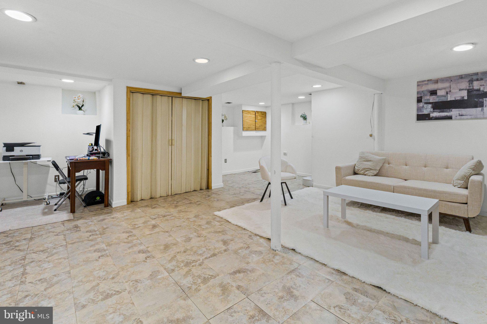 MORAVIA PARK - Residential
