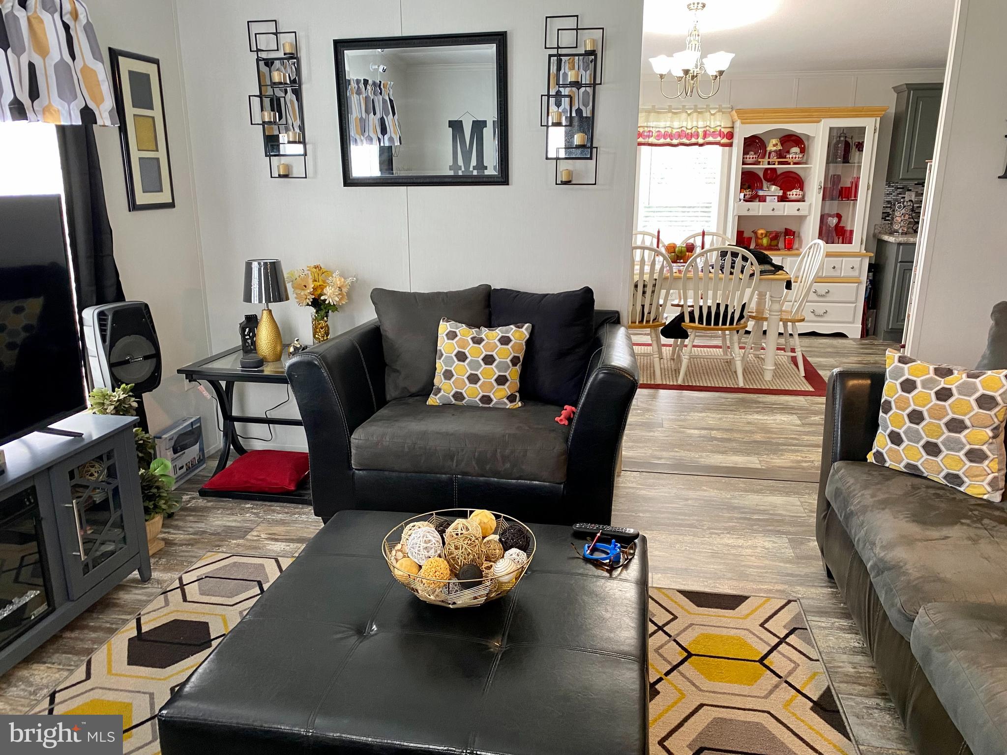 PLEASANT HILLS TR - Residential