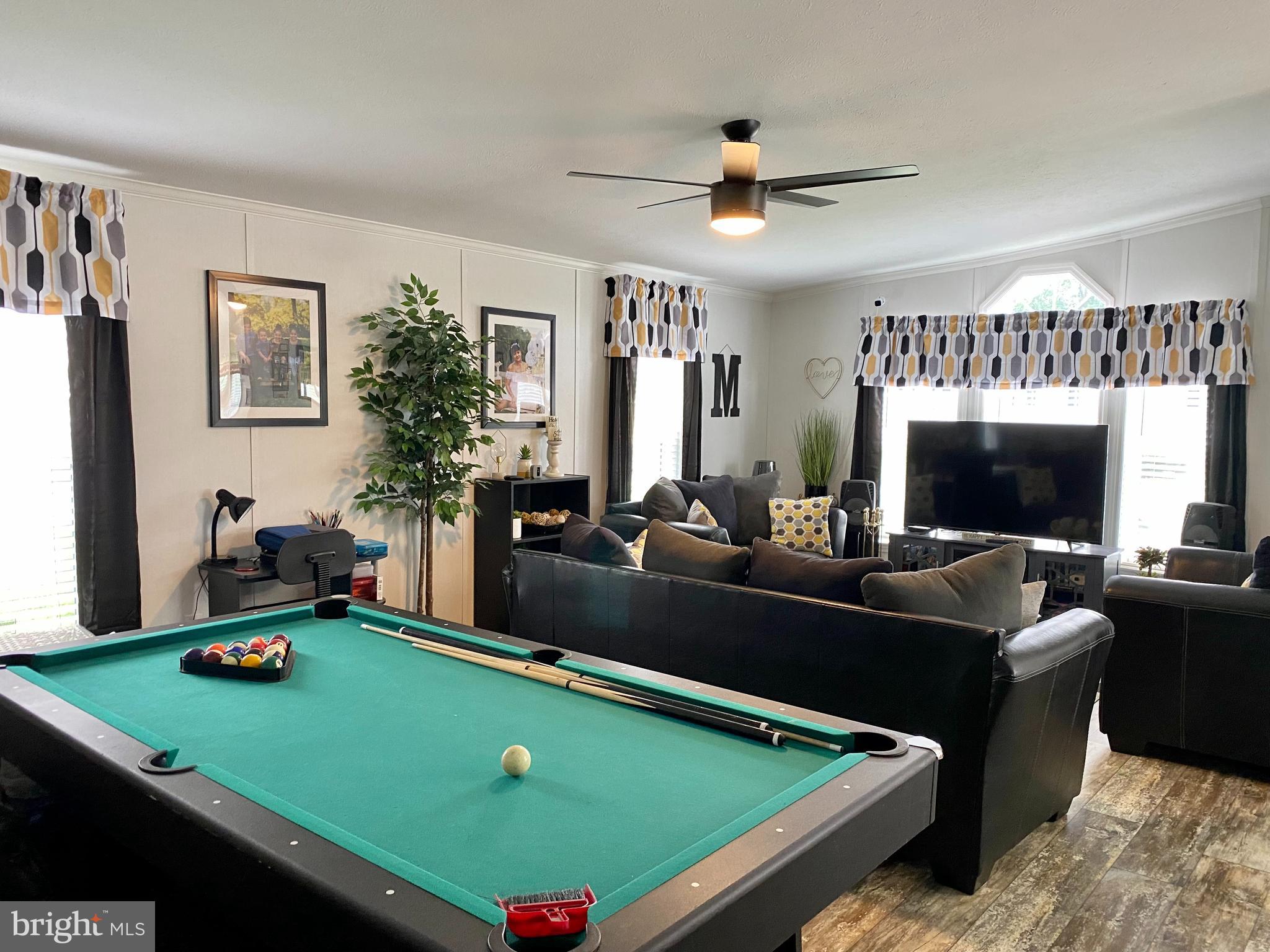 PLEASANT HILLS TR - Residential