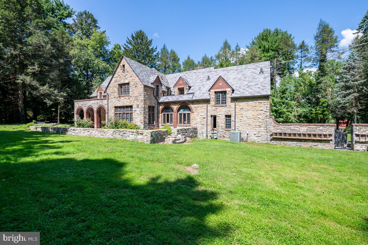 GREENFIELDS - Residential