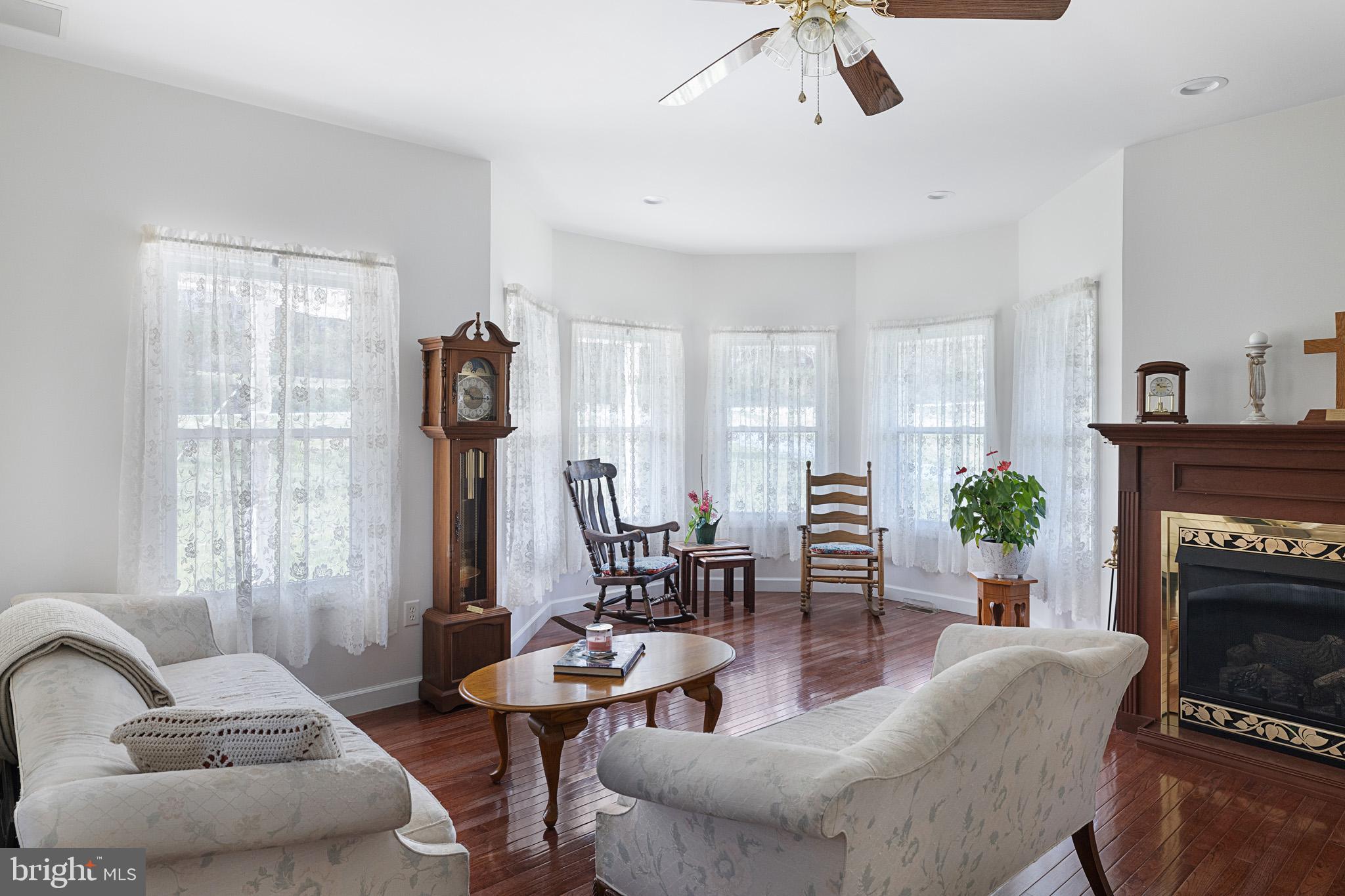 ASHBY - Residential