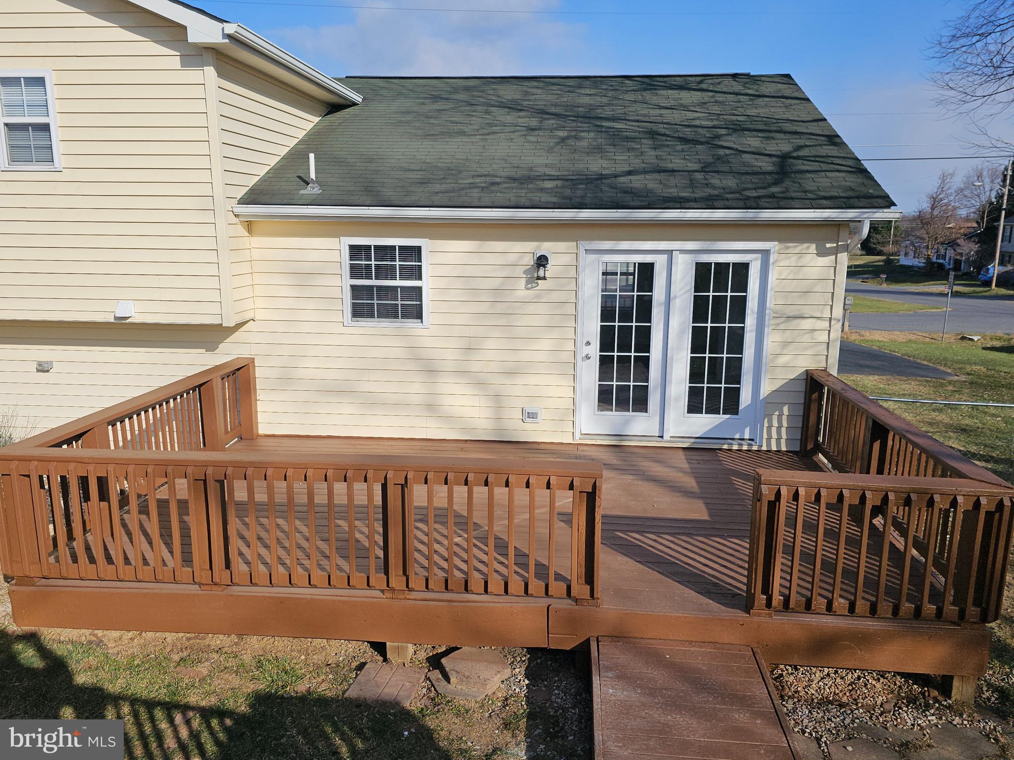 PIKESIDE MEADOWS - Residential Lease