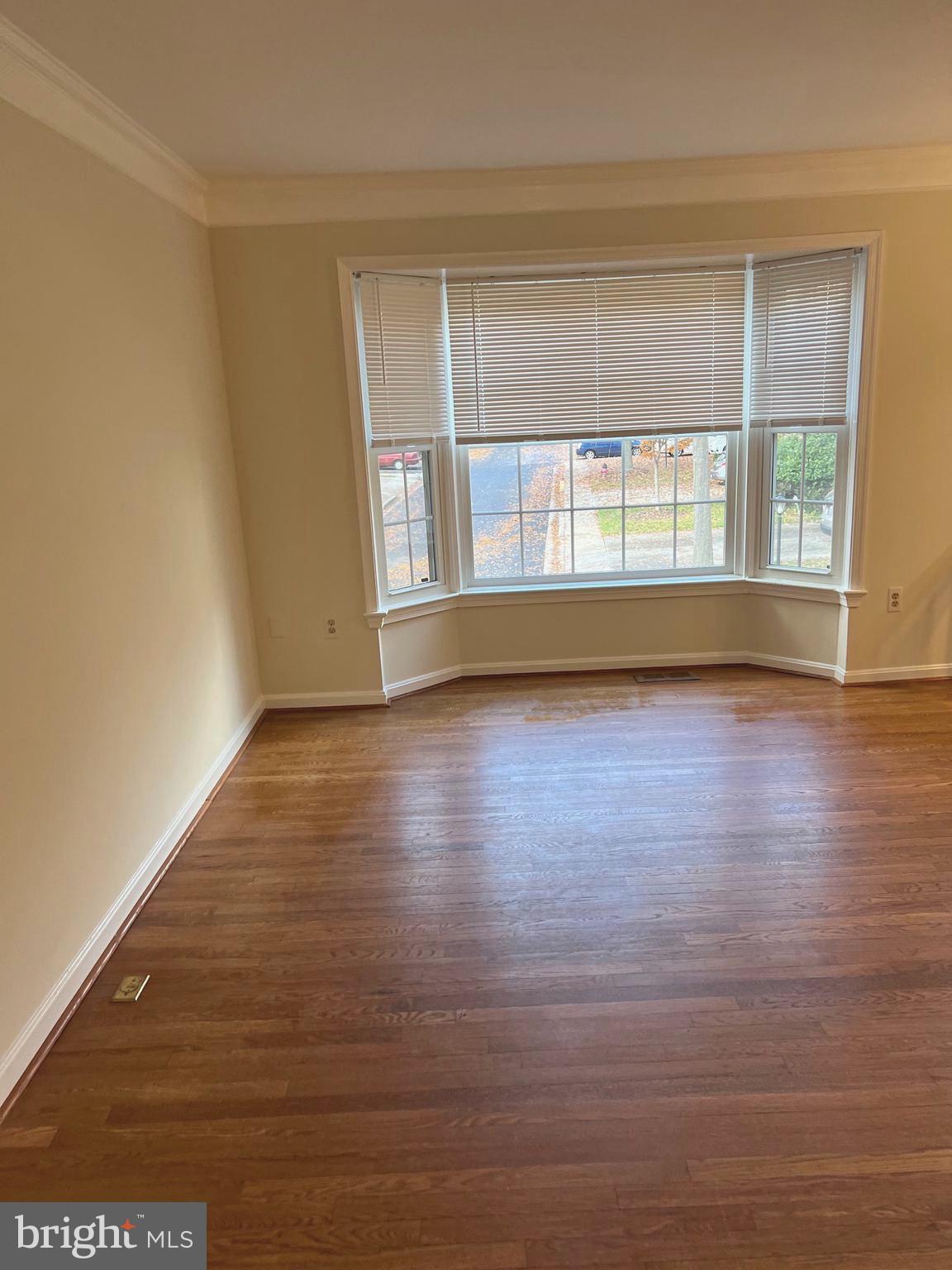 COURTHOUSE WALK - Residential Lease