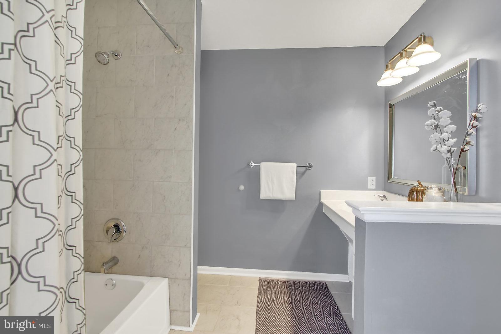 WINDSOR CROSSING - Residential