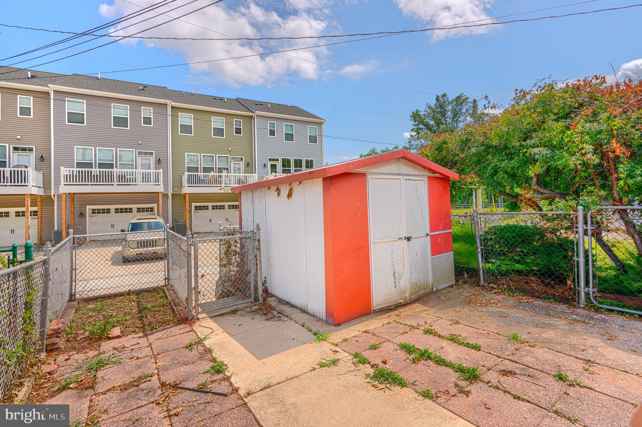 ESSEX - Residential