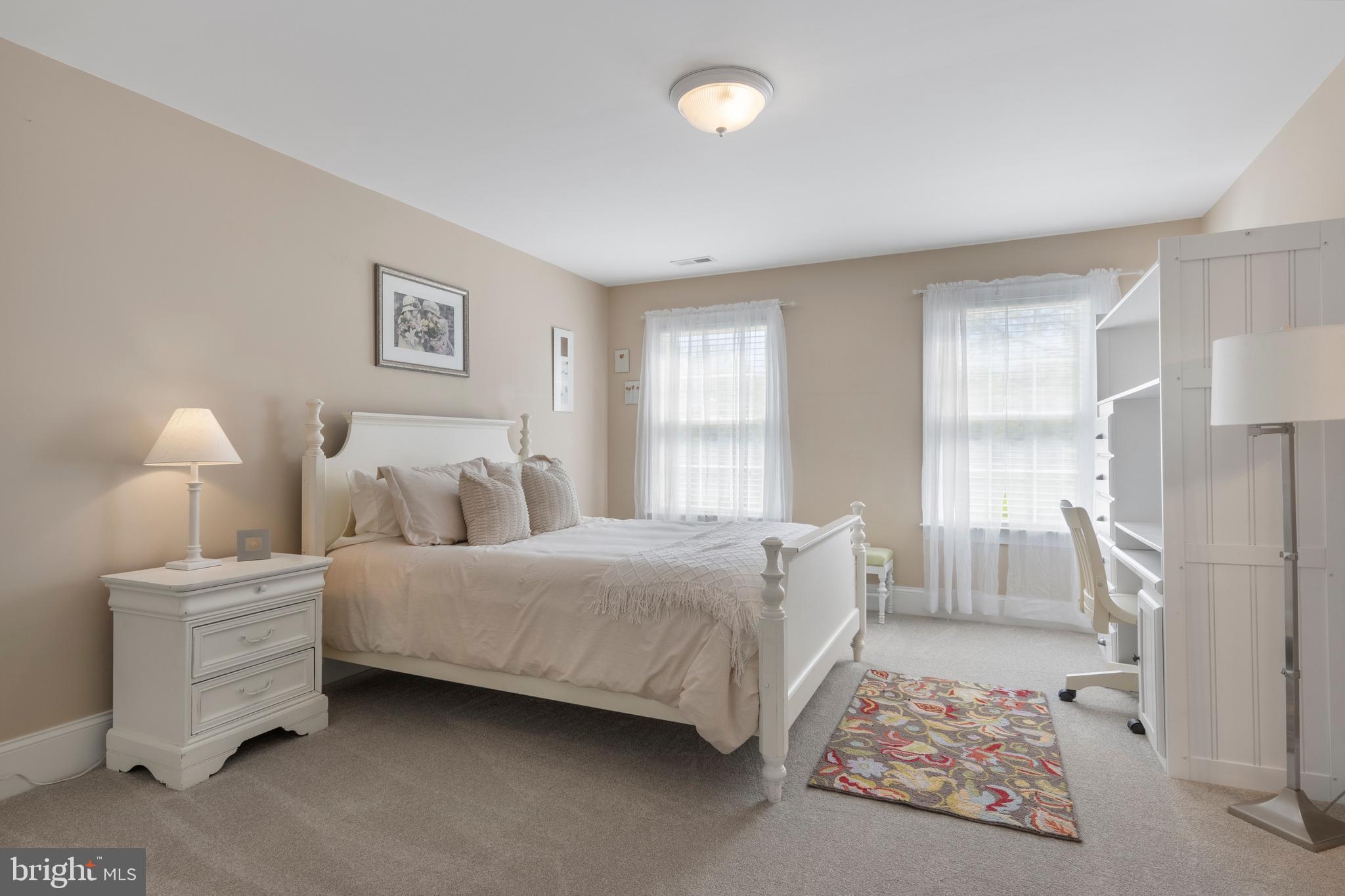 CHERRY CREEK - Residential