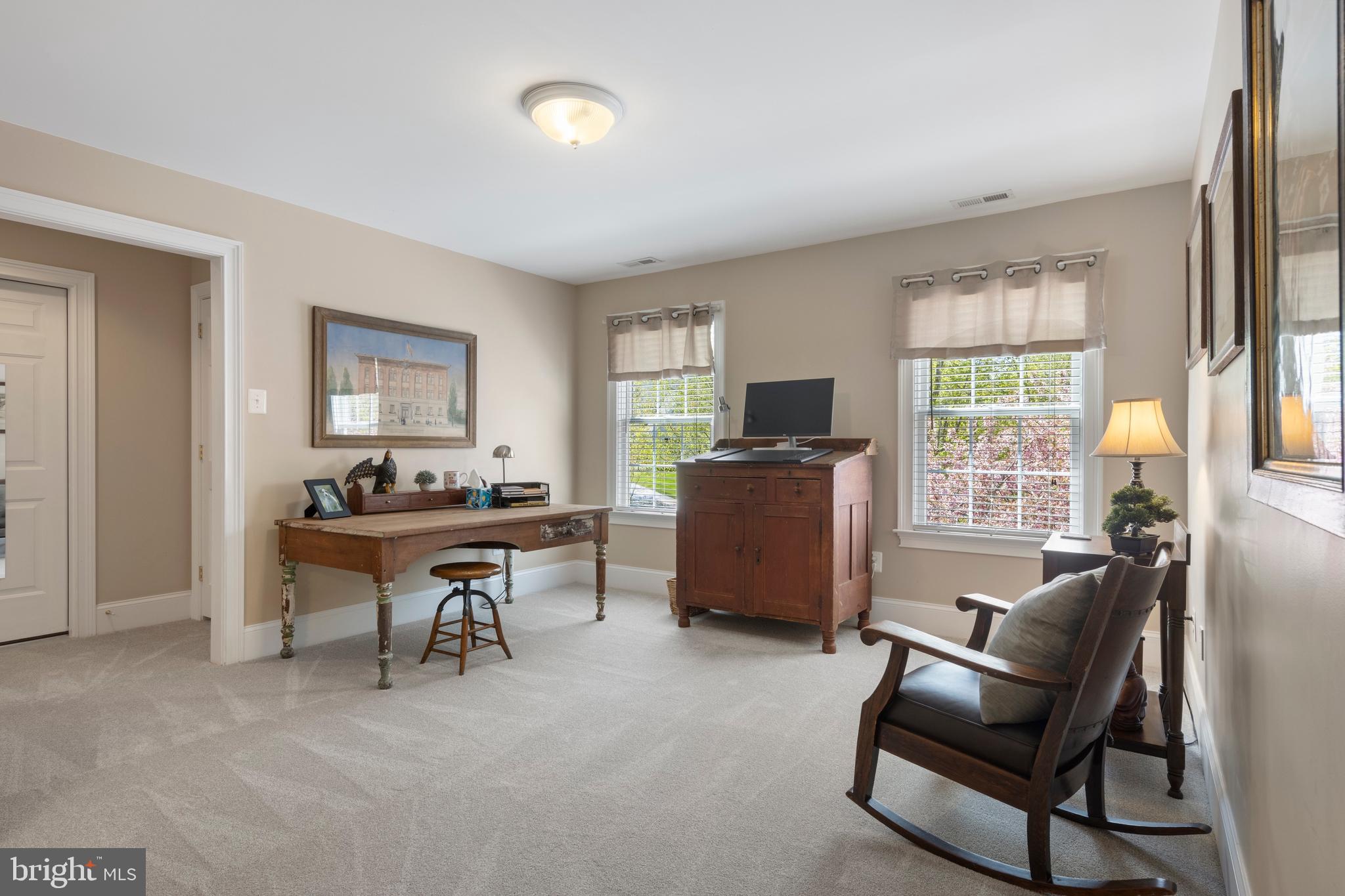 CHERRY CREEK - Residential