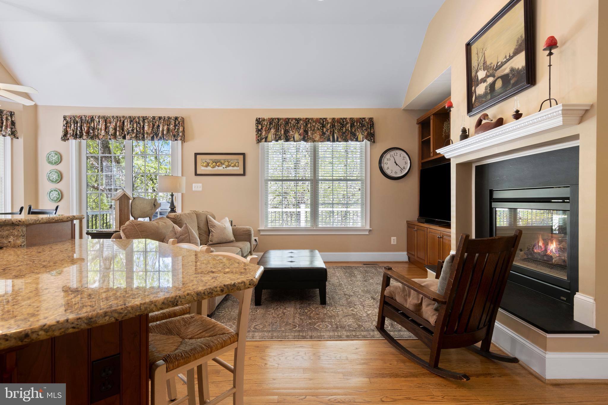 CHERRY CREEK - Residential