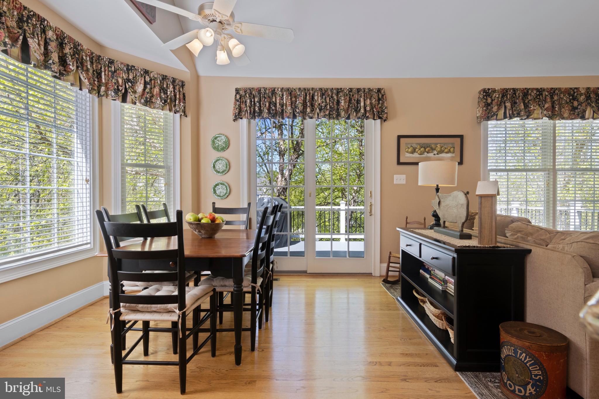 CHERRY CREEK - Residential