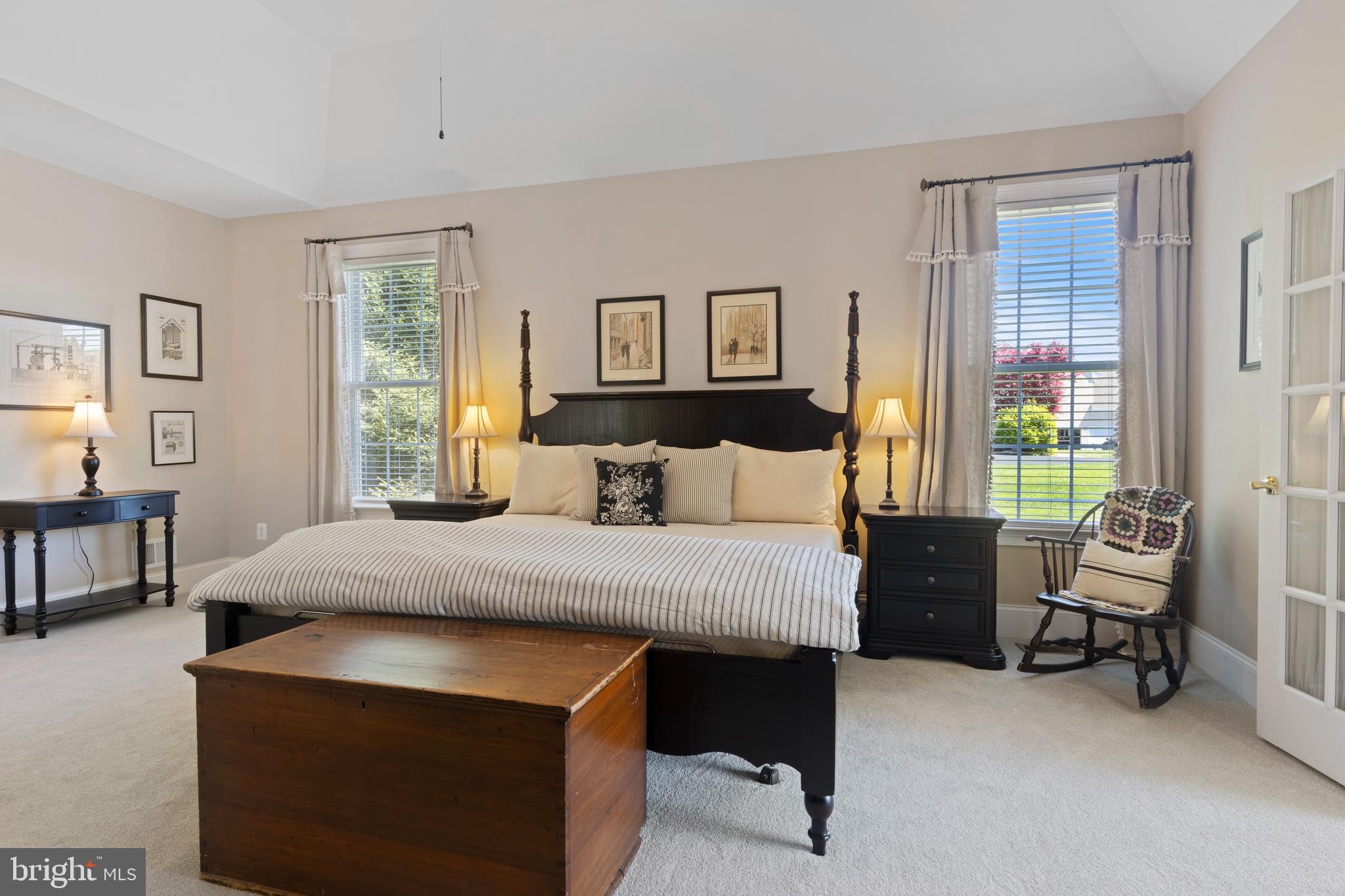 CHERRY CREEK - Residential