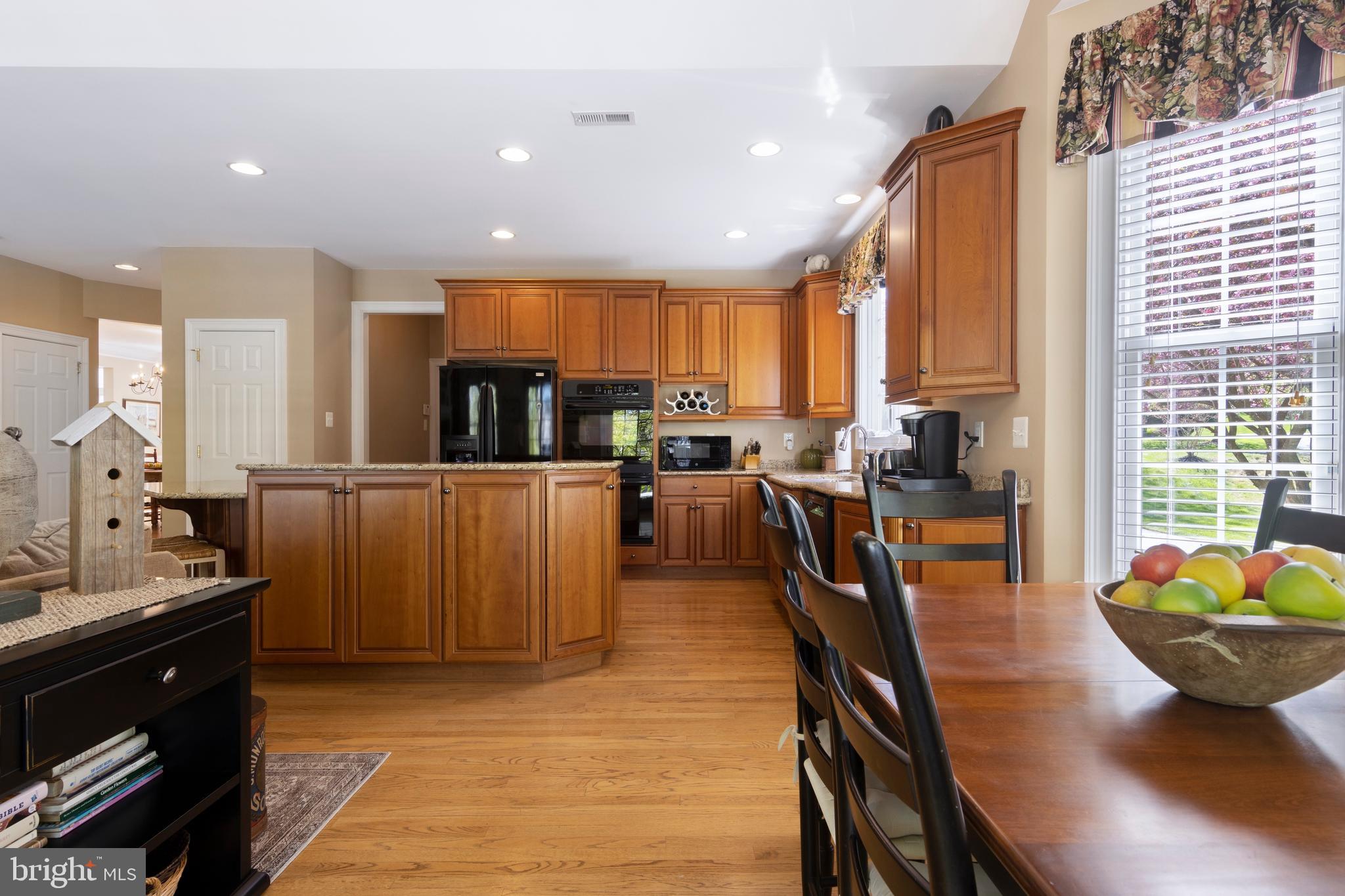 CHERRY CREEK - Residential