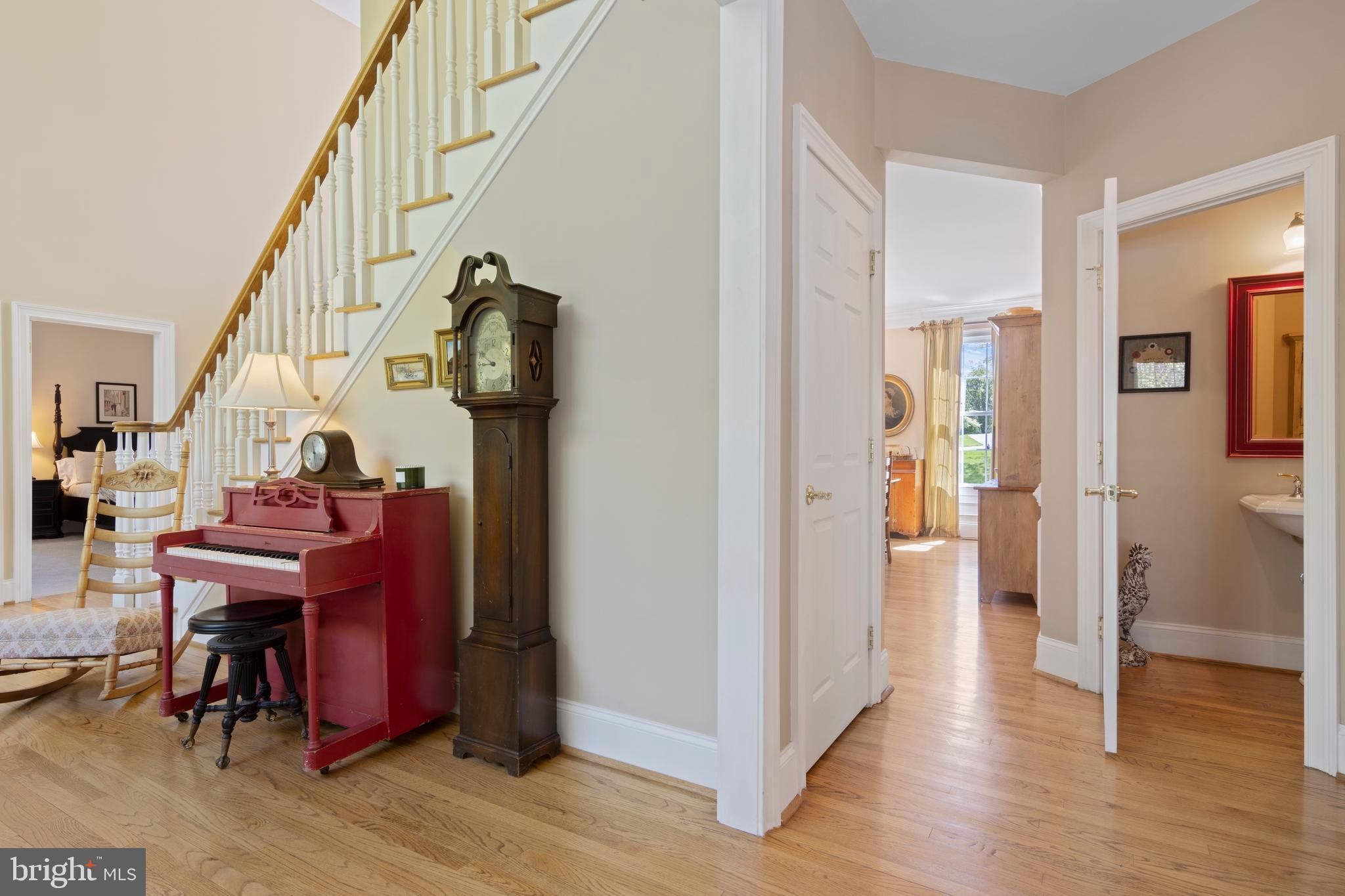 CHERRY CREEK - Residential