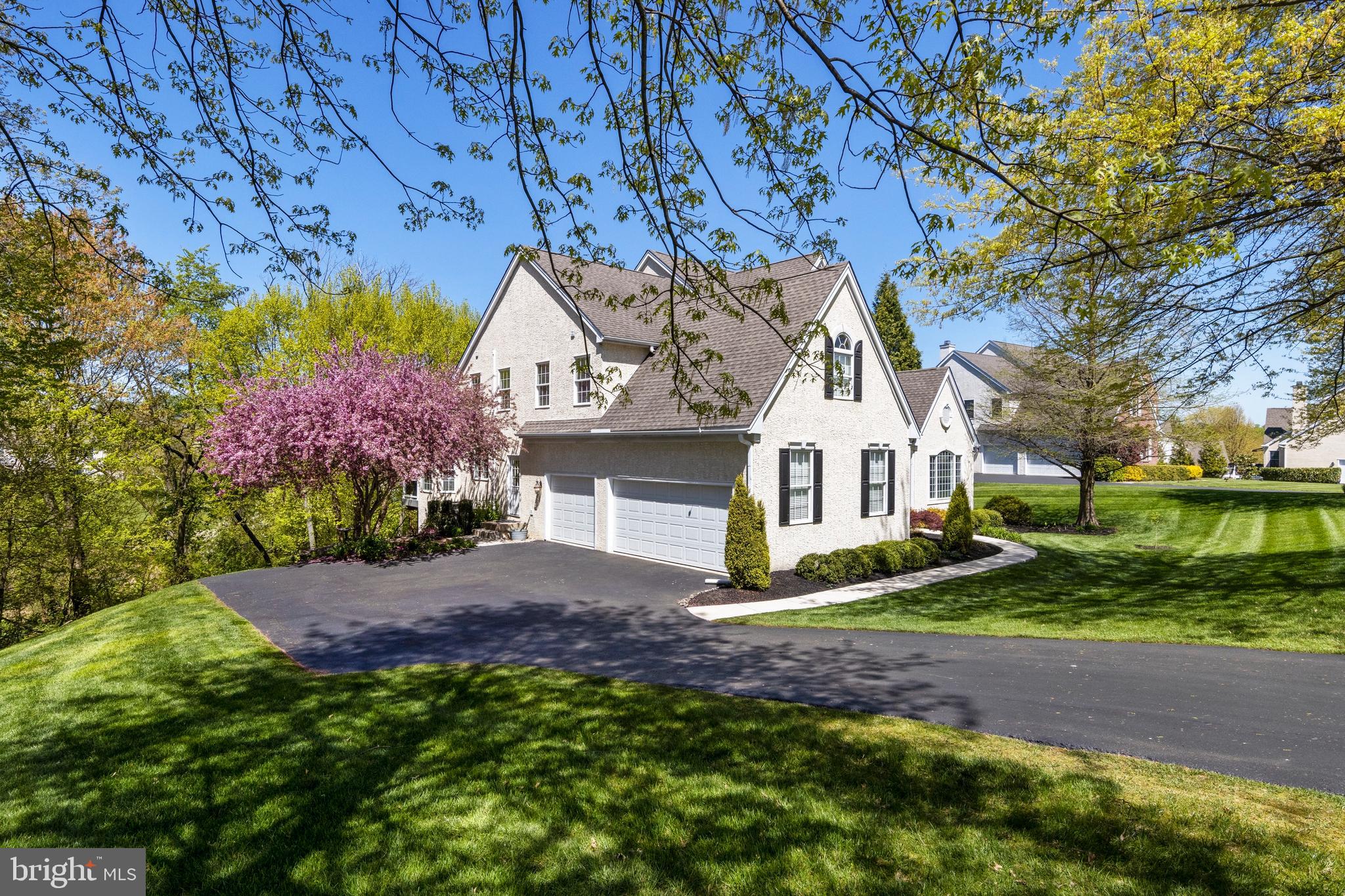 CHERRY CREEK - Residential
