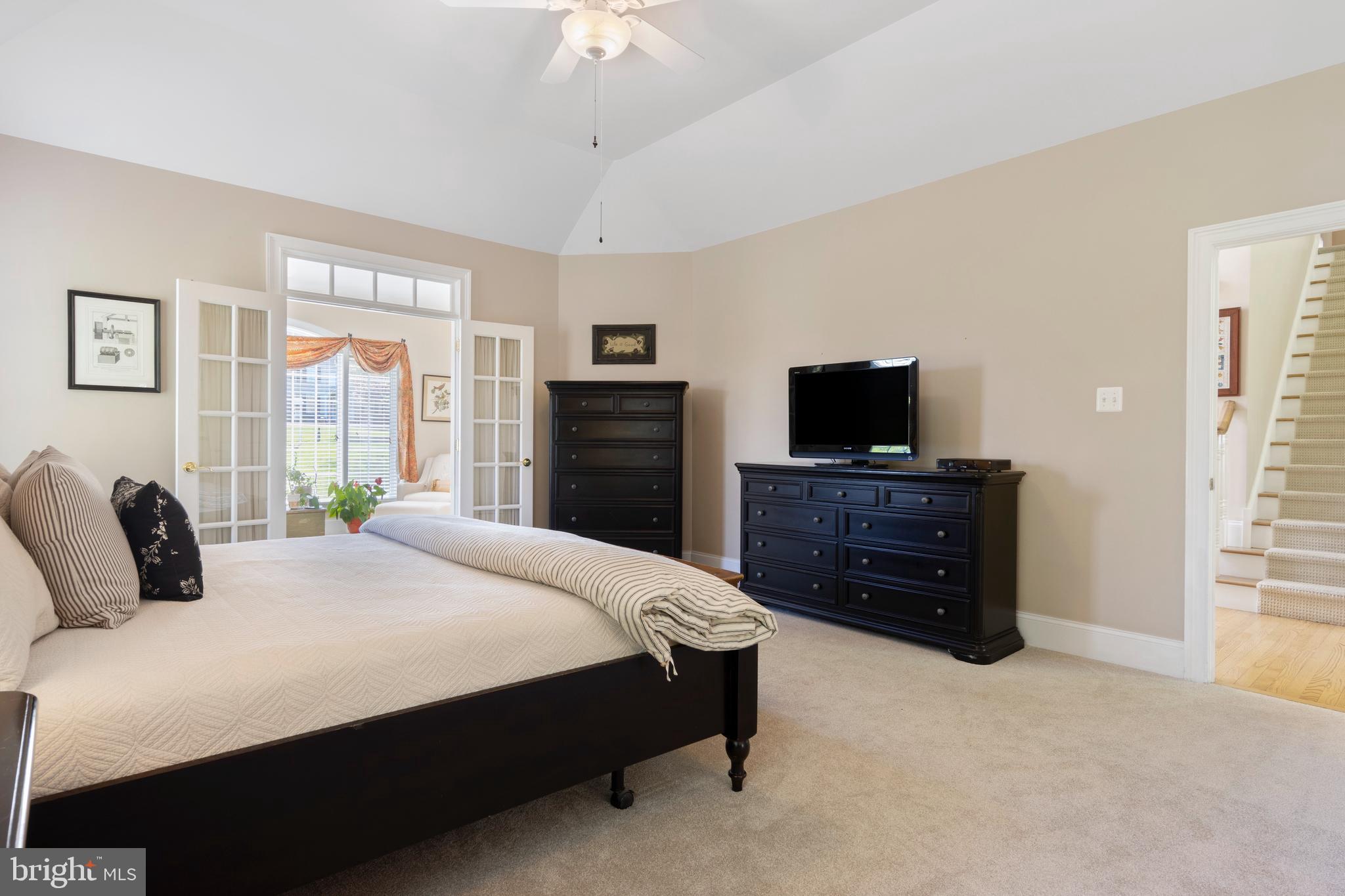CHERRY CREEK - Residential
