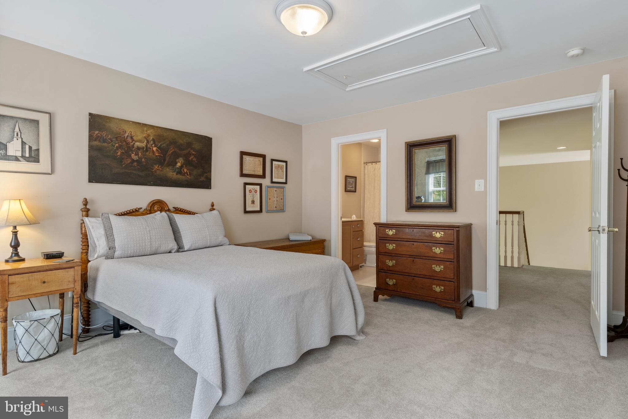 CHERRY CREEK - Residential