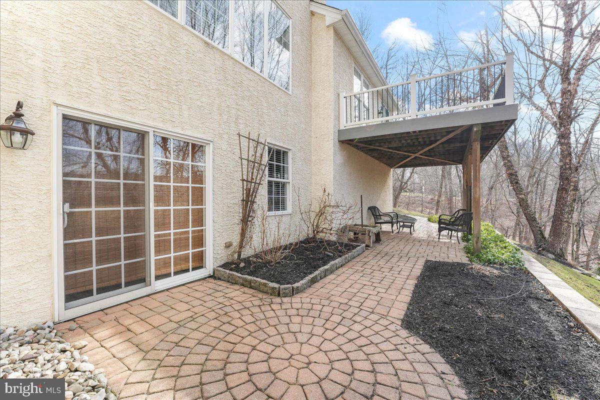 CHERRY CREEK - Residential