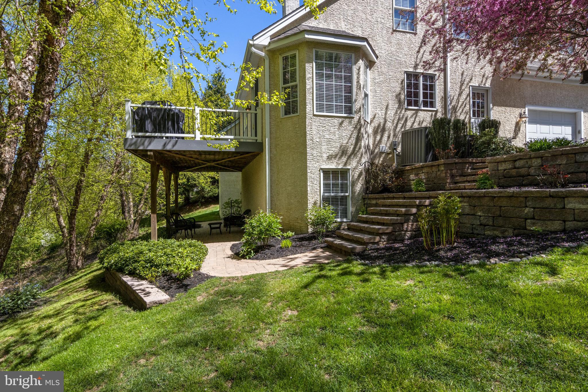 CHERRY CREEK - Residential