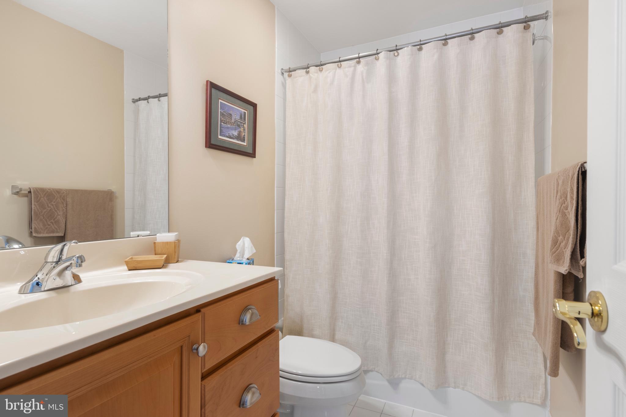 CHERRY CREEK - Residential