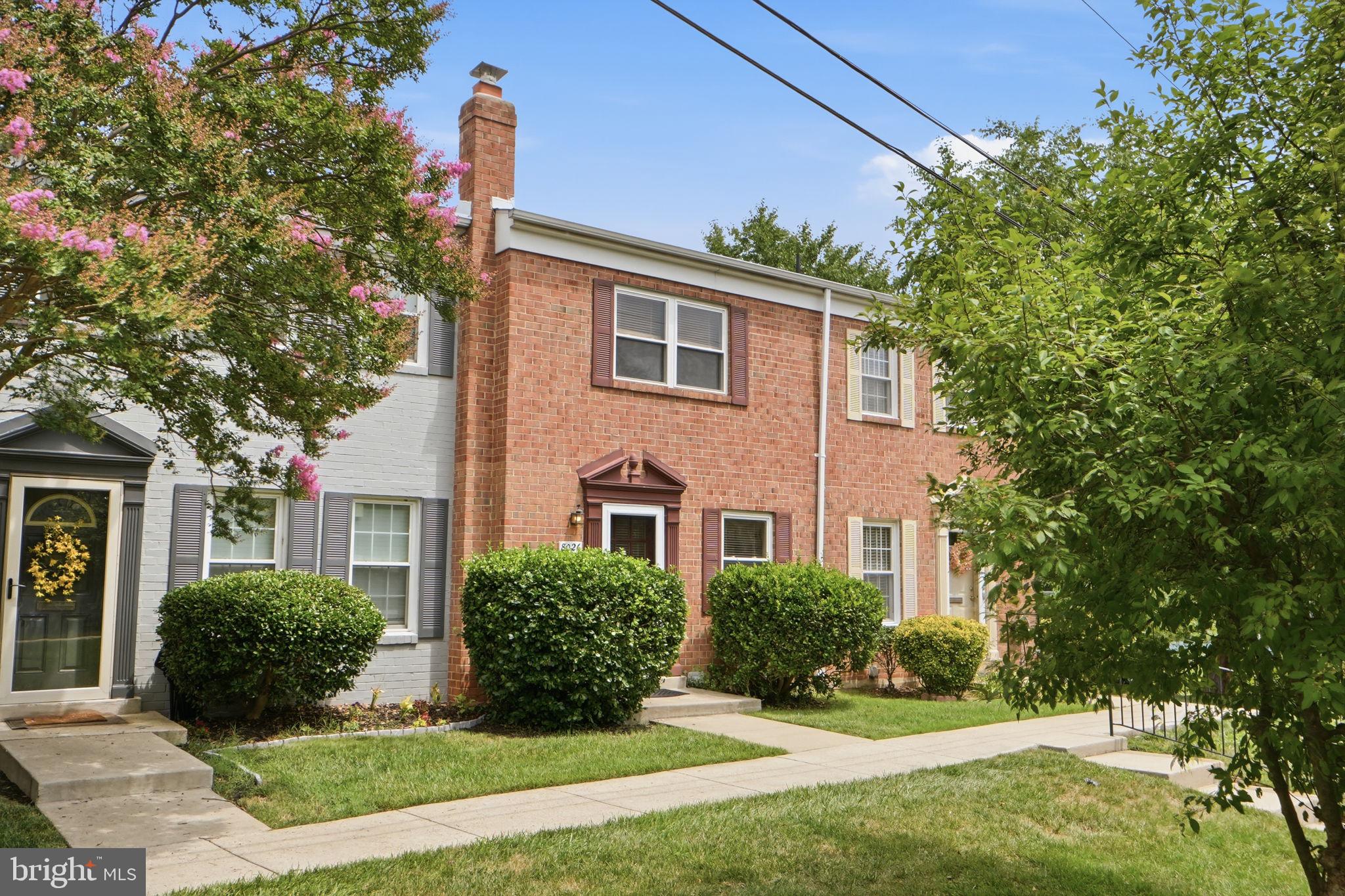 CHARLESTOWNE VILLAGE - Residential