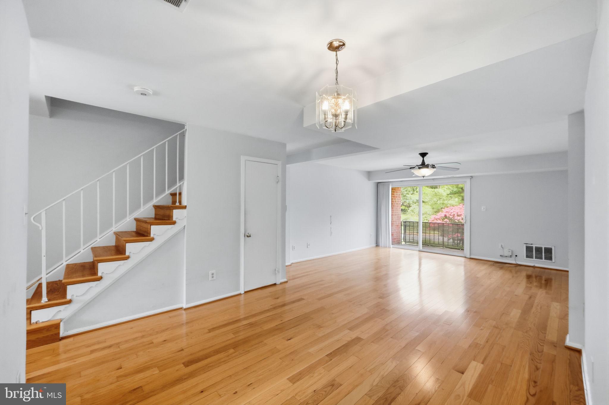 CHARLESTOWNE VILLAGE - Residential