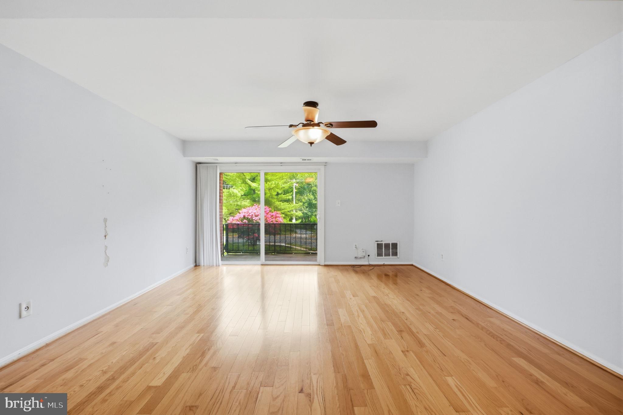 CHARLESTOWNE VILLAGE - Residential