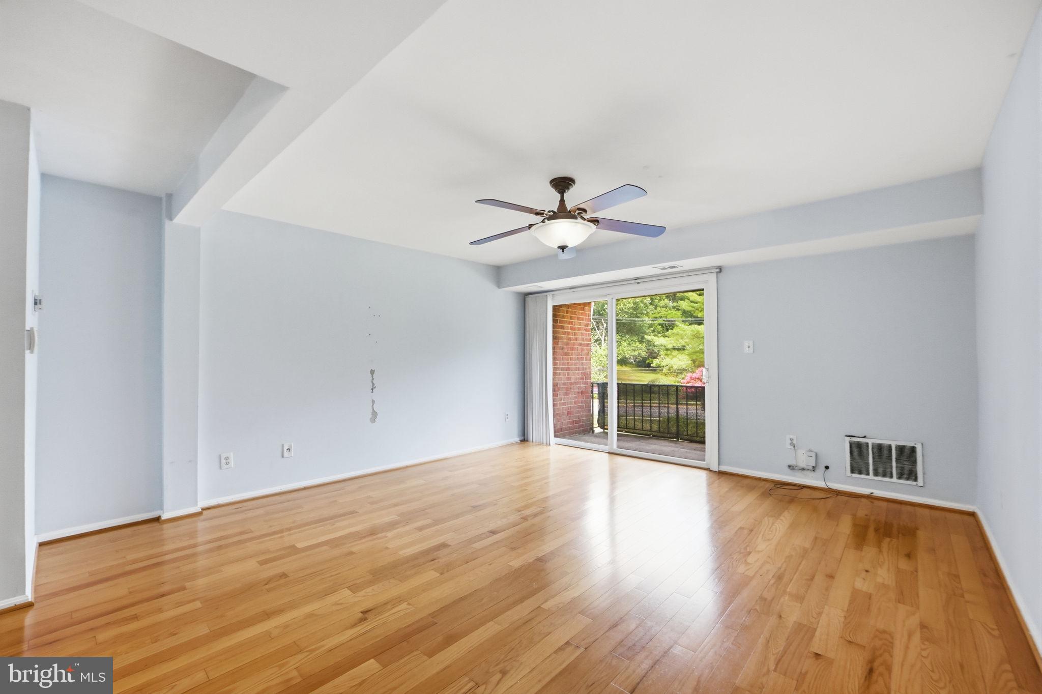 CHARLESTOWNE VILLAGE - Residential
