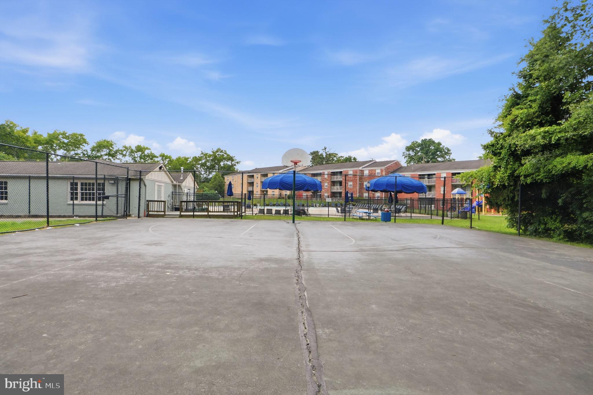 CHARLESTOWNE VILLAGE - Residential