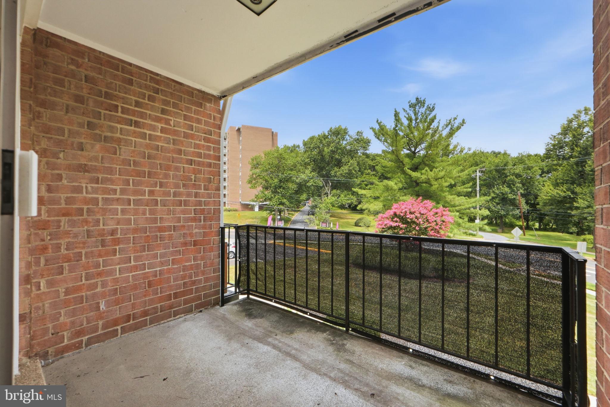 CHARLESTOWNE VILLAGE - Residential
