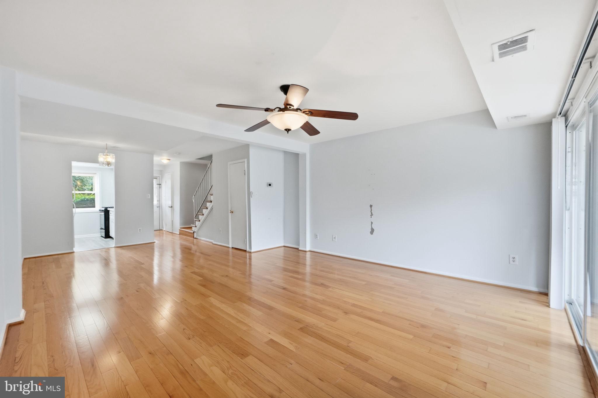 CHARLESTOWNE VILLAGE - Residential